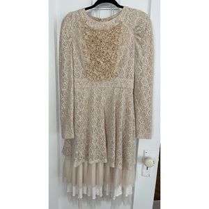 Dainty Jewell’s Love and Lace Dress